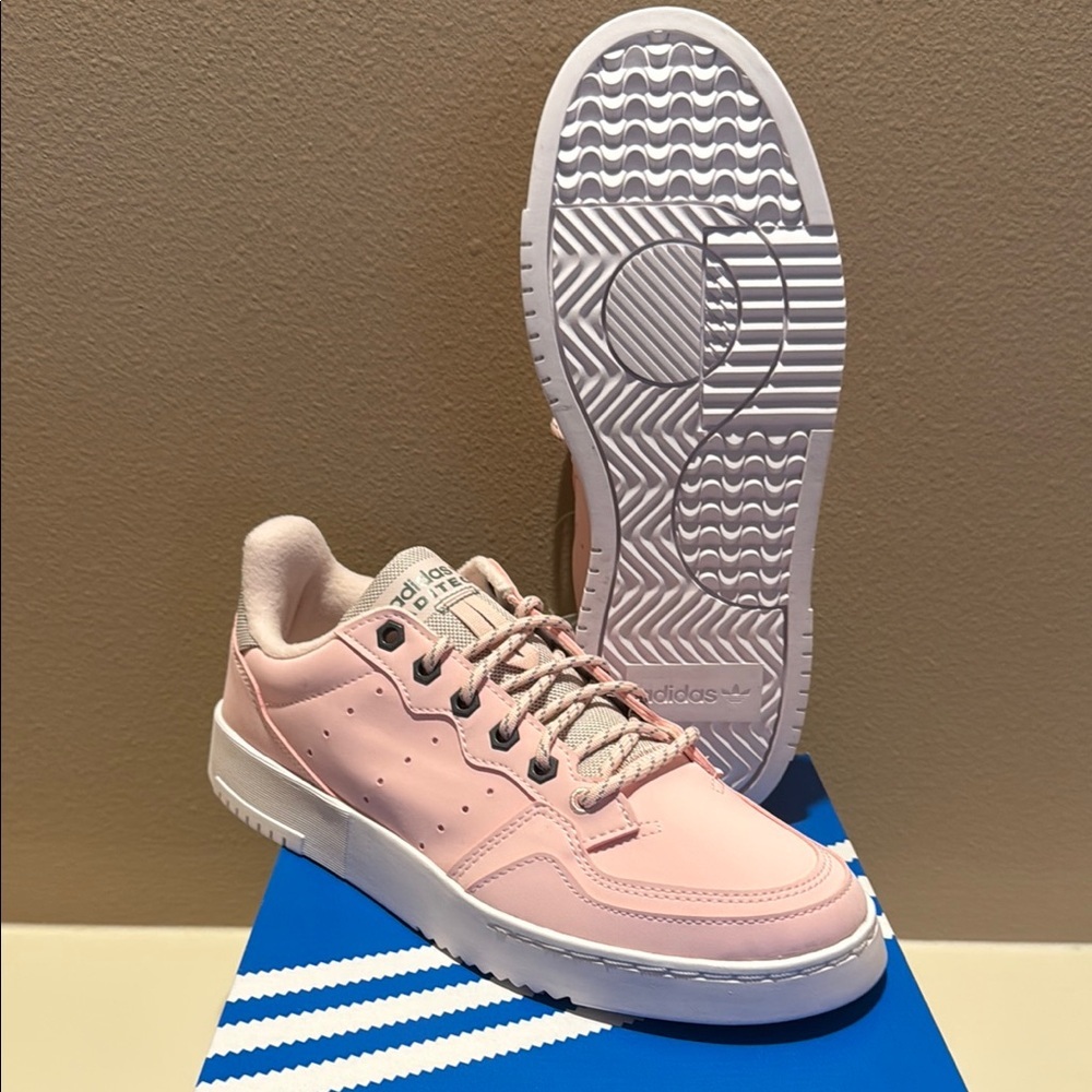 Adidas Supercourt Women’s Size 8 Retro Sneakers Light Pink FV5470